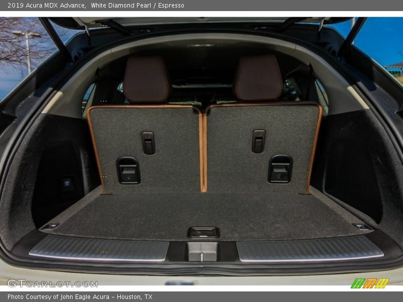 White Diamond Pearl / Espresso 2019 Acura MDX Advance