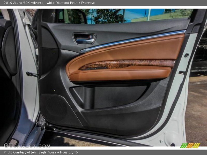 White Diamond Pearl / Espresso 2019 Acura MDX Advance