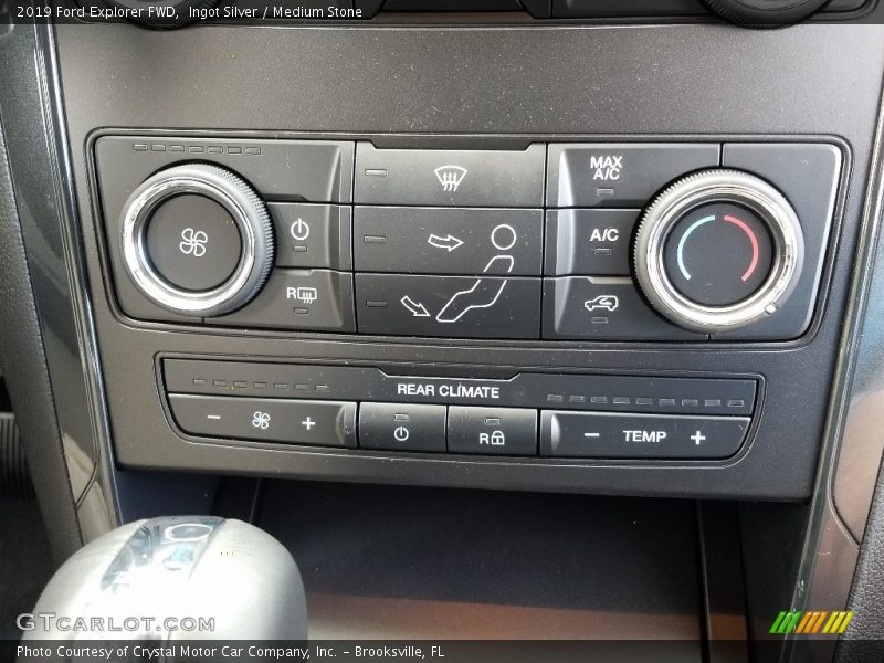 Controls of 2019 Explorer FWD