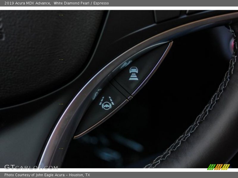 White Diamond Pearl / Espresso 2019 Acura MDX Advance