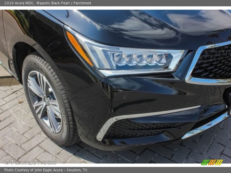 Majestic Black Pearl / Parchment 2019 Acura MDX