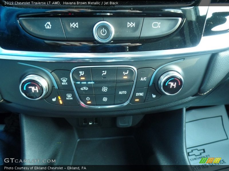 Havana Brown Metallic / Jet Black 2019 Chevrolet Traverse LT AWD