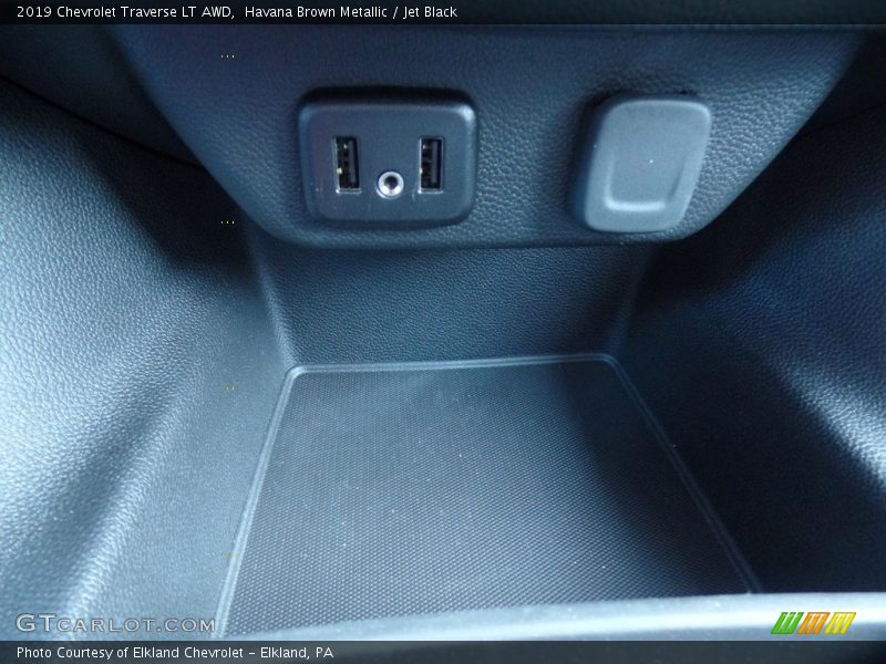 Havana Brown Metallic / Jet Black 2019 Chevrolet Traverse LT AWD