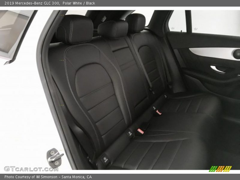 Polar White / Black 2019 Mercedes-Benz GLC 300