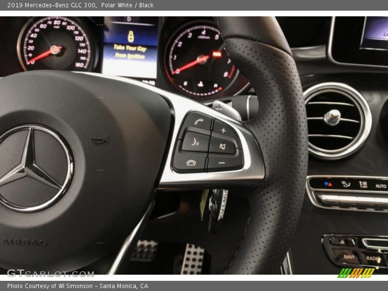 Polar White / Black 2019 Mercedes-Benz GLC 300