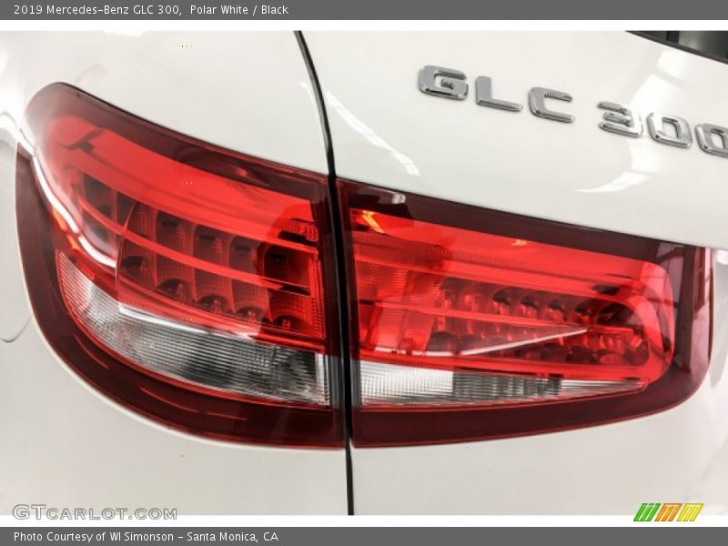 Polar White / Black 2019 Mercedes-Benz GLC 300