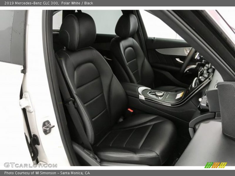 Polar White / Black 2019 Mercedes-Benz GLC 300