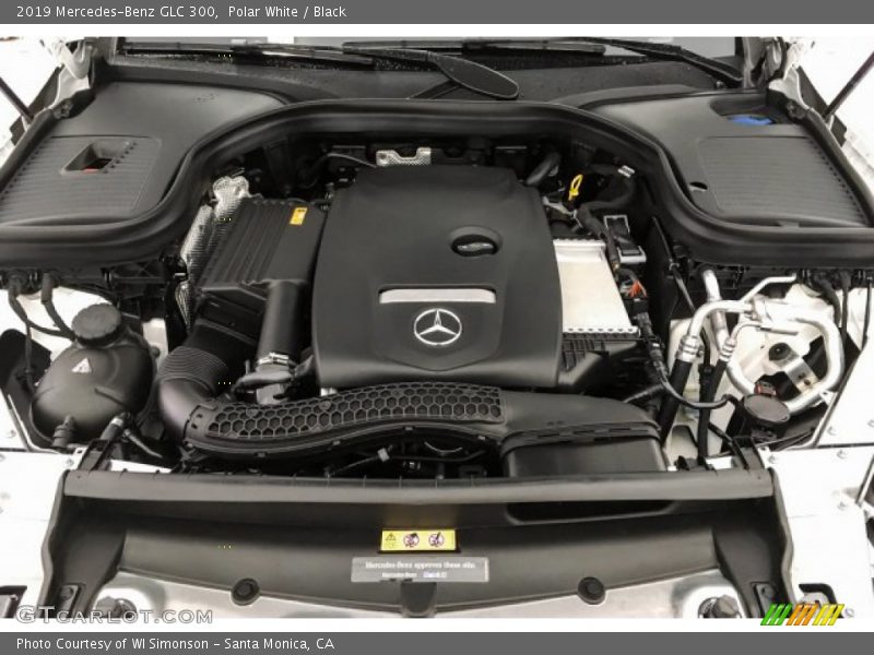 Polar White / Black 2019 Mercedes-Benz GLC 300