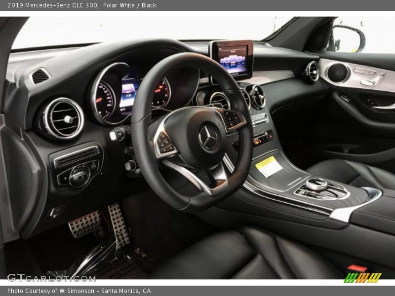 Polar White / Black 2019 Mercedes-Benz GLC 300