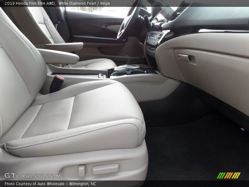 White Diamond Pearl / Beige 2019 Honda Pilot Elite AWD