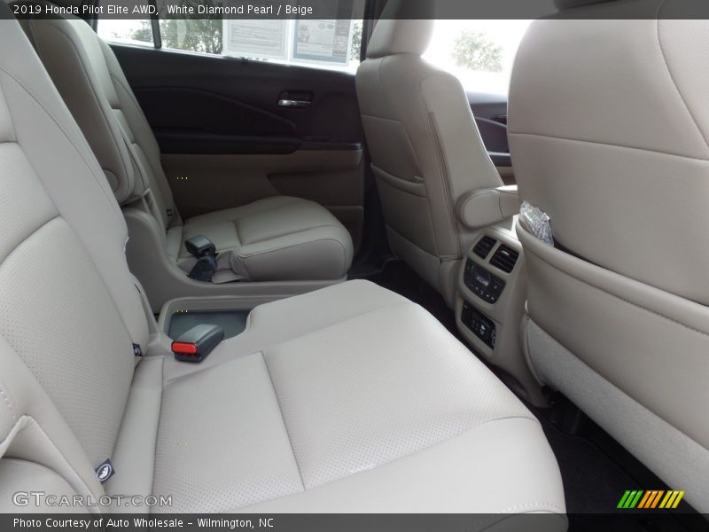 White Diamond Pearl / Beige 2019 Honda Pilot Elite AWD