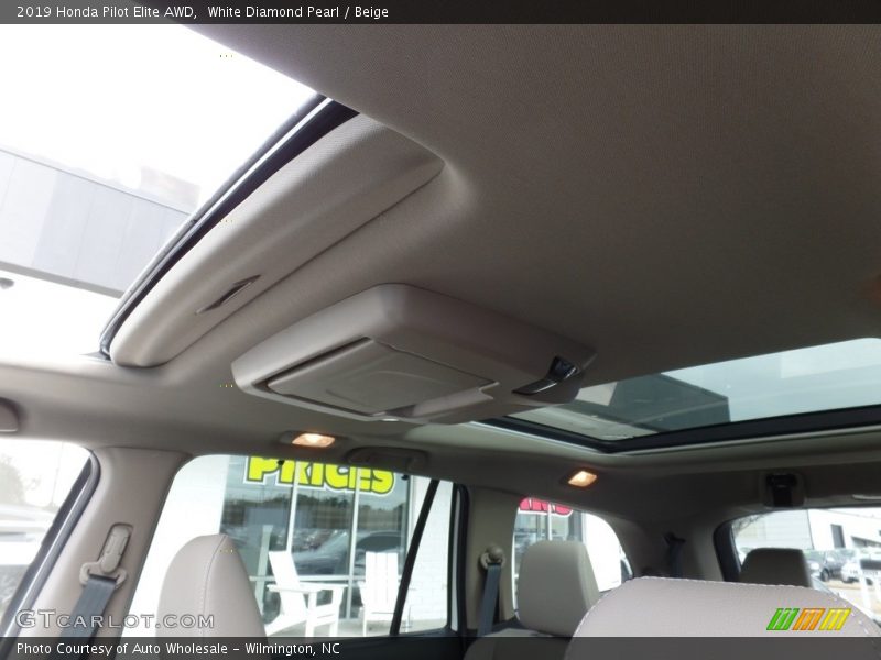 White Diamond Pearl / Beige 2019 Honda Pilot Elite AWD