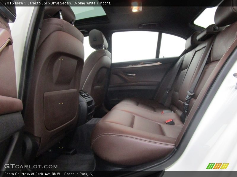 Alpine White / Mocha 2016 BMW 5 Series 535i xDrive Sedan