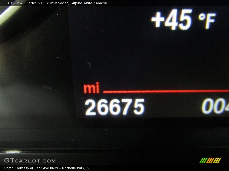 Alpine White / Mocha 2016 BMW 5 Series 535i xDrive Sedan