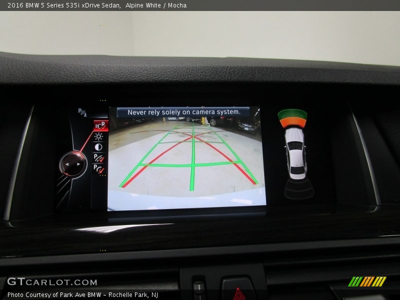 Alpine White / Mocha 2016 BMW 5 Series 535i xDrive Sedan