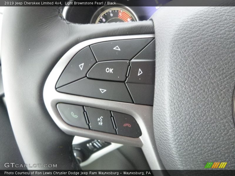 Light Brownstone Pearl / Black 2019 Jeep Cherokee Limited 4x4