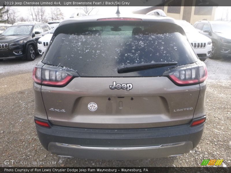Light Brownstone Pearl / Black/Ski Grey 2019 Jeep Cherokee Limited 4x4