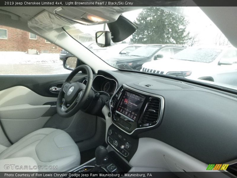 Light Brownstone Pearl / Black/Ski Grey 2019 Jeep Cherokee Limited 4x4