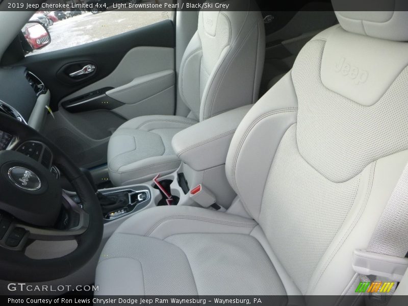 Light Brownstone Pearl / Black/Ski Grey 2019 Jeep Cherokee Limited 4x4