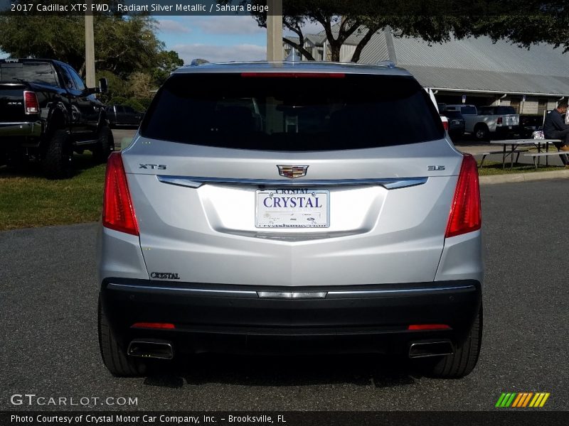 Radiant Silver Metallic / Sahara Beige 2017 Cadillac XT5 FWD