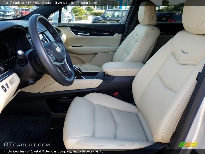 Radiant Silver Metallic / Sahara Beige 2017 Cadillac XT5 FWD