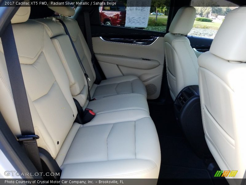 Radiant Silver Metallic / Sahara Beige 2017 Cadillac XT5 FWD