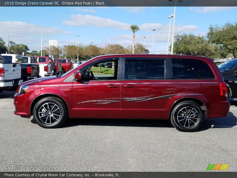 Octane Red Pearl / Black 2018 Dodge Grand Caravan SE