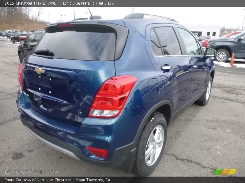 Pacific Blue Metallic / Jet Black 2019 Chevrolet Trax LT AWD