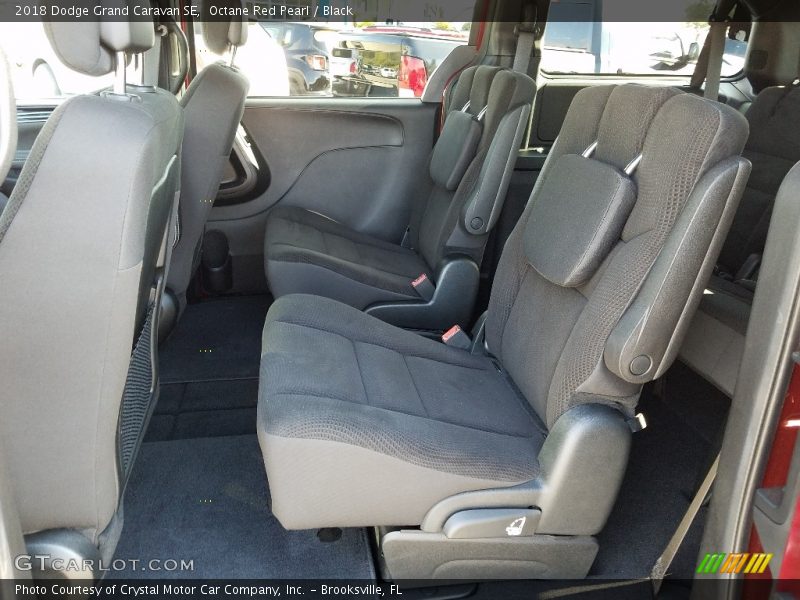 Octane Red Pearl / Black 2018 Dodge Grand Caravan SE