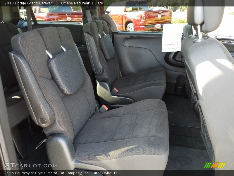 Octane Red Pearl / Black 2018 Dodge Grand Caravan SE