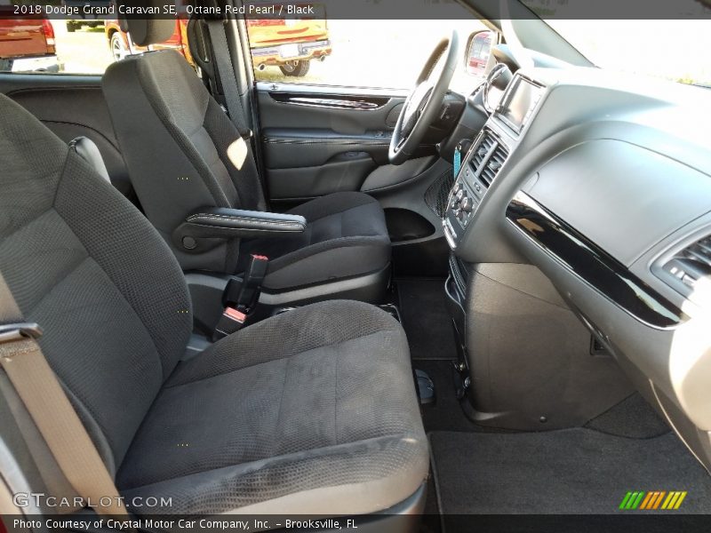 Octane Red Pearl / Black 2018 Dodge Grand Caravan SE