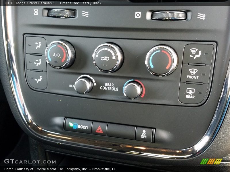 Octane Red Pearl / Black 2018 Dodge Grand Caravan SE