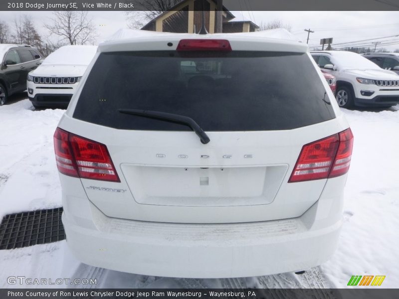 Vice White / Black 2018 Dodge Journey SE