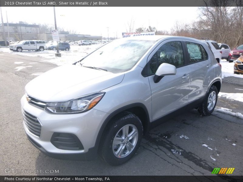 Silver Ice Metallic / Jet Black 2019 Chevrolet Trax LS AWD