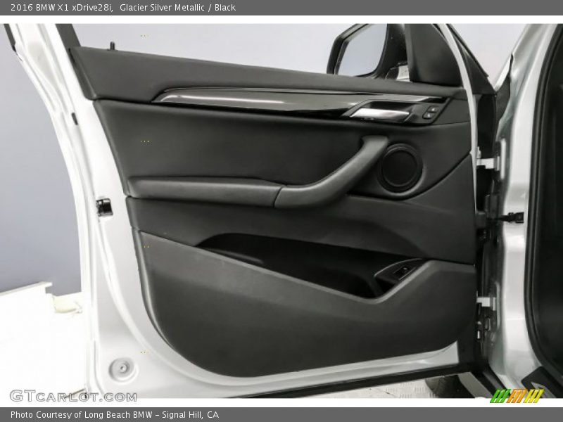 Glacier Silver Metallic / Black 2016 BMW X1 xDrive28i