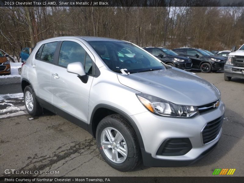 Silver Ice Metallic / Jet Black 2019 Chevrolet Trax LS AWD