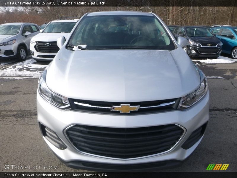 Silver Ice Metallic / Jet Black 2019 Chevrolet Trax LS AWD