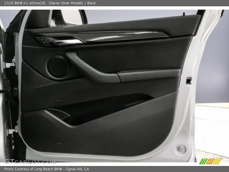 Glacier Silver Metallic / Black 2016 BMW X1 xDrive28i
