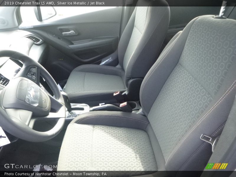 Silver Ice Metallic / Jet Black 2019 Chevrolet Trax LS AWD