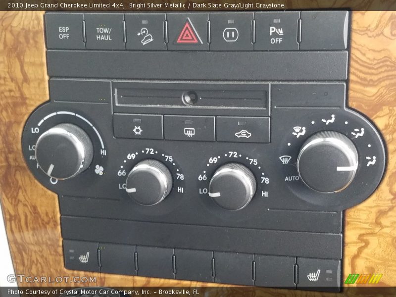 Bright Silver Metallic / Dark Slate Gray/Light Graystone 2010 Jeep Grand Cherokee Limited 4x4