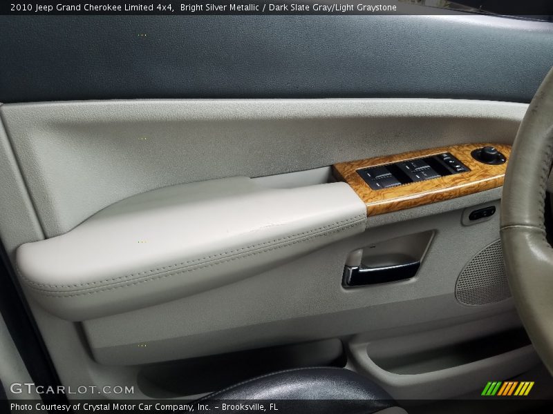 Bright Silver Metallic / Dark Slate Gray/Light Graystone 2010 Jeep Grand Cherokee Limited 4x4