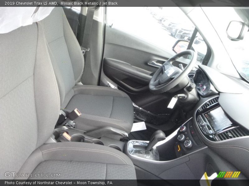 Mosaic Black Metallic / Jet Black 2019 Chevrolet Trax LS AWD