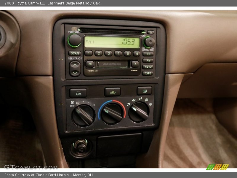 Cashmere Beige Metallic / Oak 2000 Toyota Camry LE