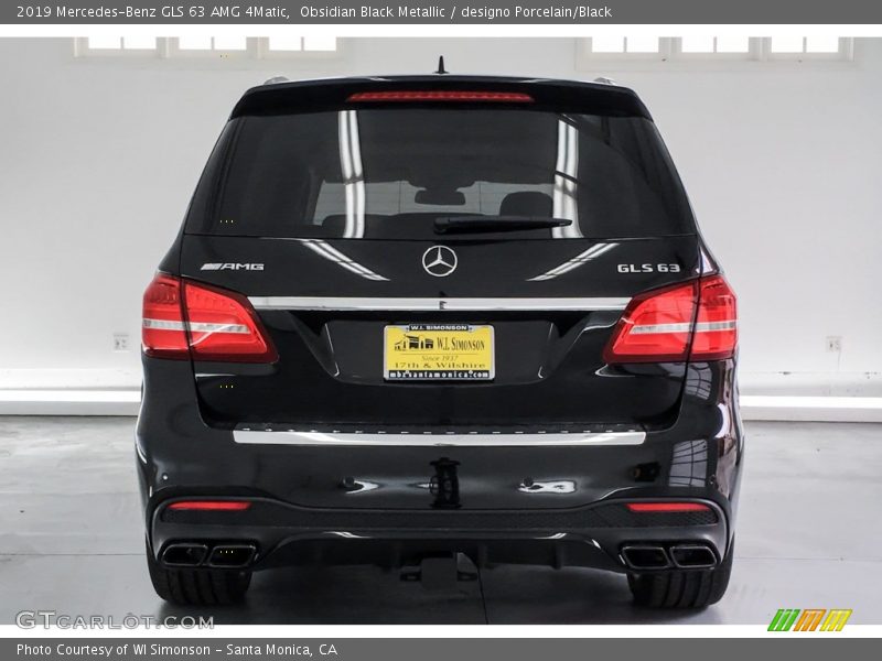 Obsidian Black Metallic / designo Porcelain/Black 2019 Mercedes-Benz GLS 63 AMG 4Matic