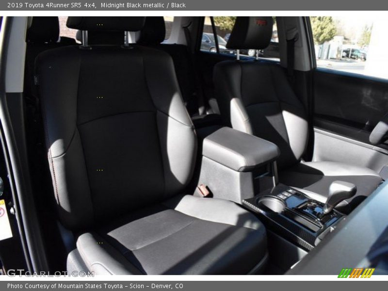 Midnight Black metallic / Black 2019 Toyota 4Runner SR5 4x4