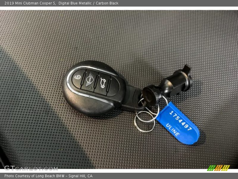 Digital Blue Metallic / Carbon Black 2019 Mini Clubman Cooper S