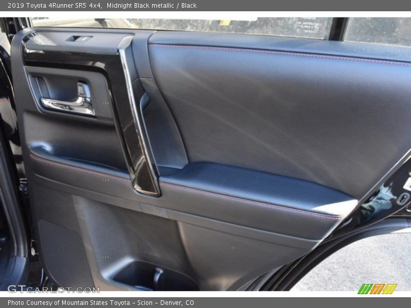 Midnight Black metallic / Black 2019 Toyota 4Runner SR5 4x4