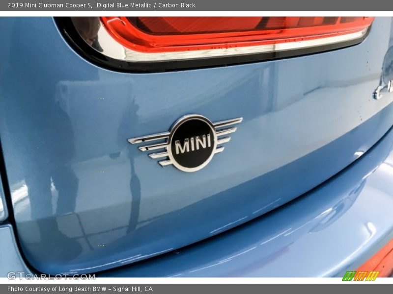 Digital Blue Metallic / Carbon Black 2019 Mini Clubman Cooper S