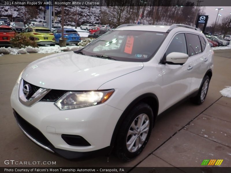 Moonlight White / Charcoal 2014 Nissan Rogue SV AWD