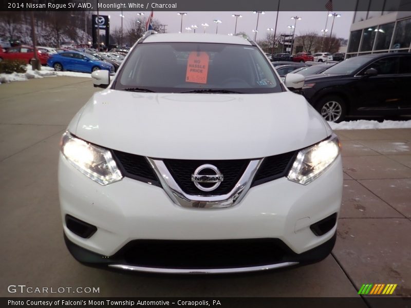 Moonlight White / Charcoal 2014 Nissan Rogue SV AWD